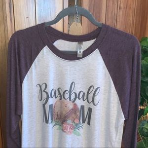 Baseball mom Raglan T-shirt
